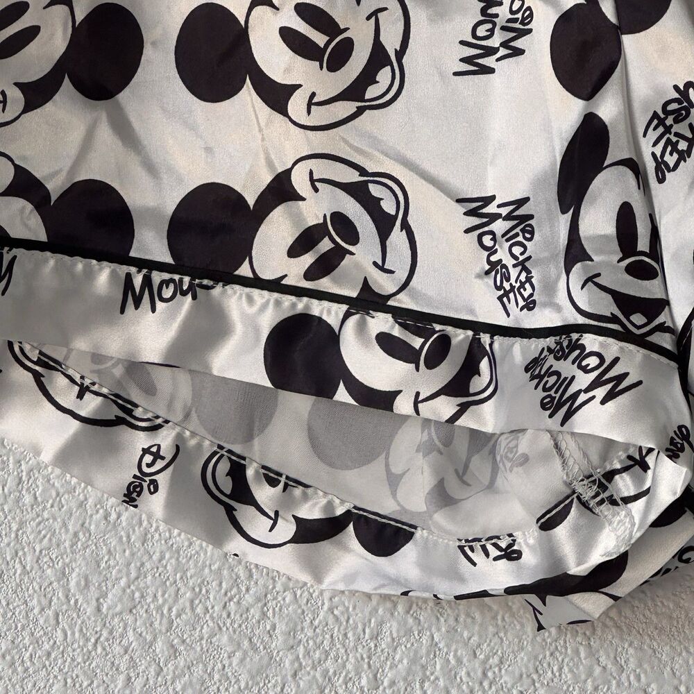 Mickey Mouse Pajama Set Women's Size XL Black/White Shorts andTop Sleepwear - Picture 4 of 11